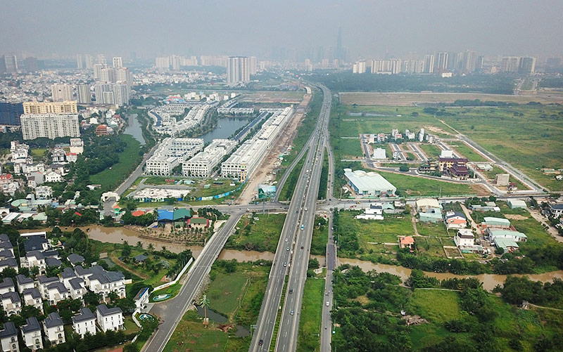 Nhiều dự án BĐS được triển khai nhanh và đồng bộ khi tuyến cao tốc Long Thành - Dầu Giây được xây dựng và đưa vào sử dụng.